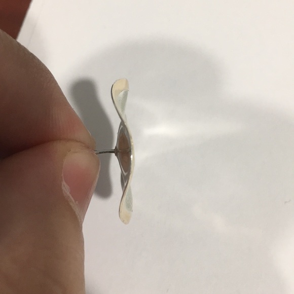 Sterling Silver Vintage Wavy Women's Earrings - Picture 7 of 7